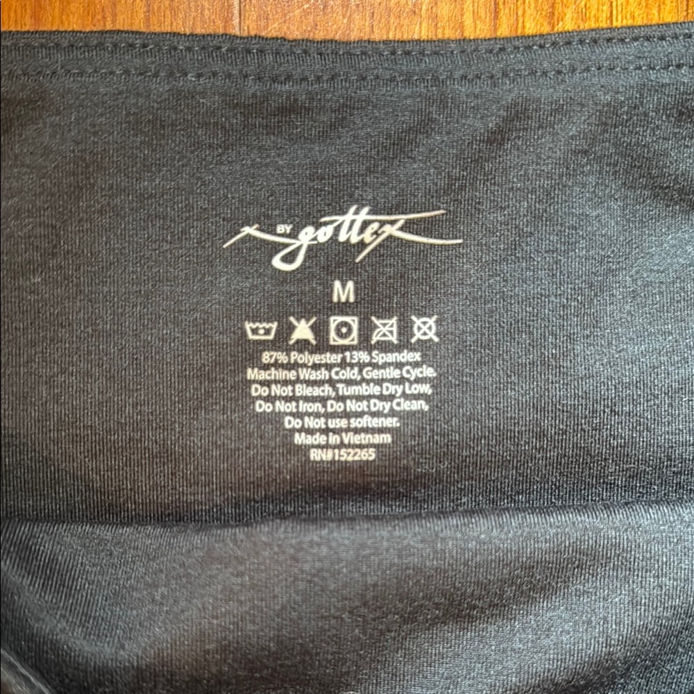 Gottex | Black High-Waisted Ruched Leggings | Size Medium - Picture 2 of 4